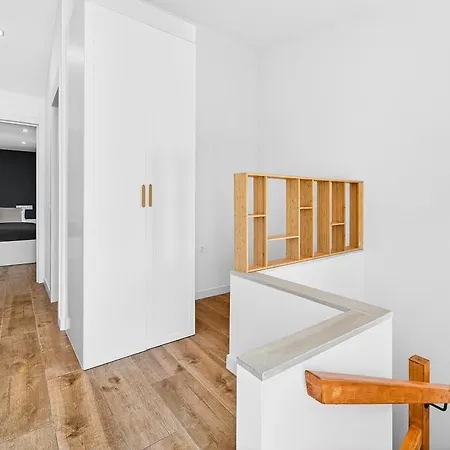 Apartman Sunny 2-bedroom Duplex With Terrace & Ocean Views In Cristianos Los Cristianos