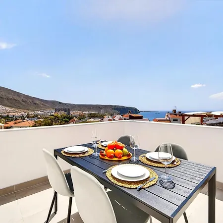 Apartman Sunny 2-bedroom Duplex With Terrace & Ocean Views In Cristianos *