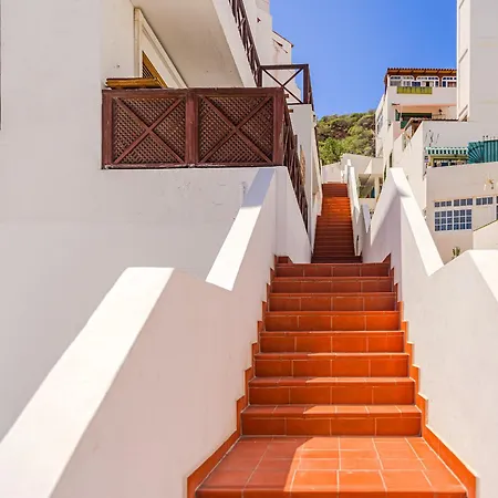 Apartman Sunny 2-bedroom Duplex With Terrace & Ocean Views In Cristianos *
